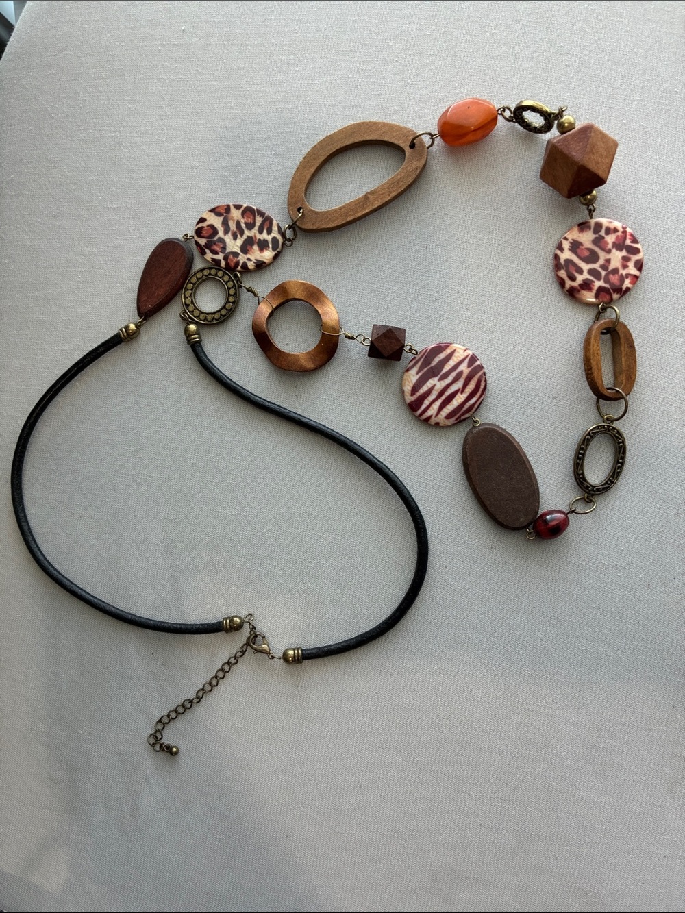 Women’s Leopard & Wood Bead Statement Necklace - Brown